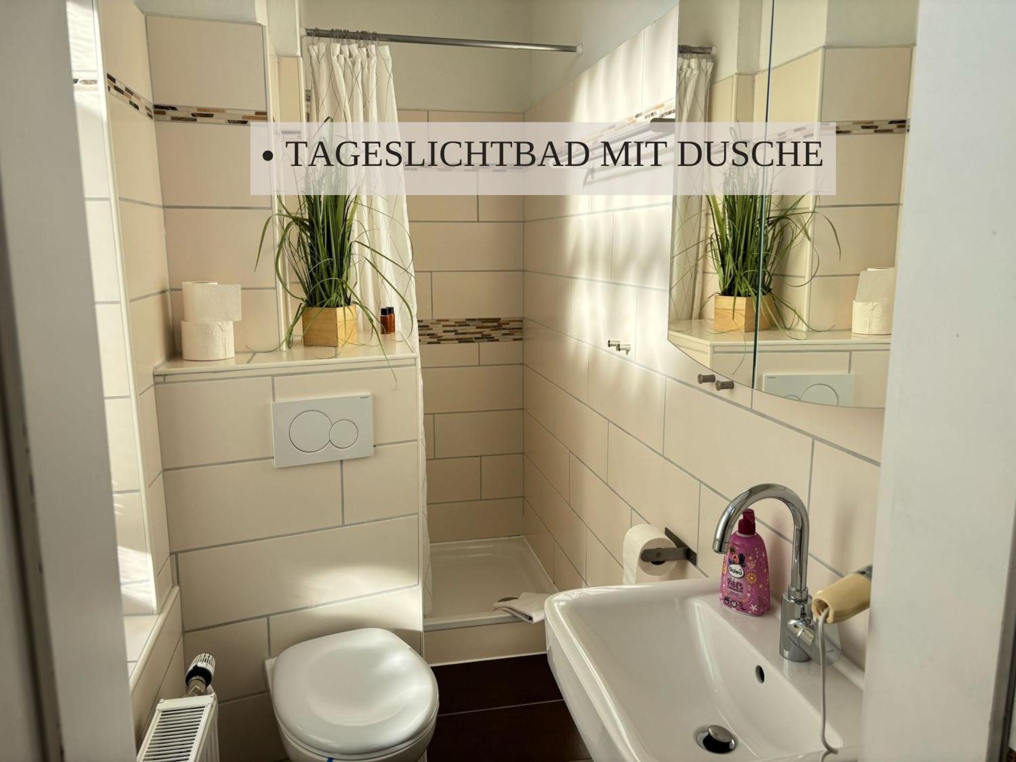 Haus Krabbe Apartments, Zentral Gelegen Im Idyllischen Nordseeort Zwischen Bremerhaven Und Cuxhaven, Hunde Kostenfrei Willkommen, Hauseigene Kostenfreie Parkplaetze Wremen Kültér fotó