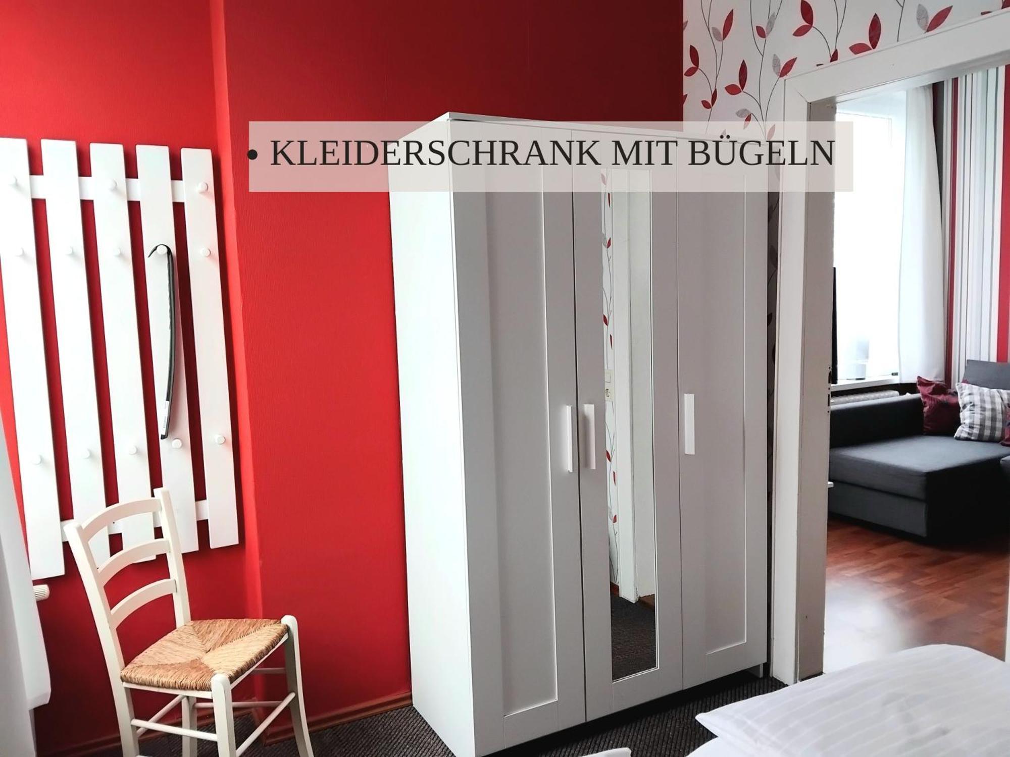Haus Krabbe Apartments, Zentral Gelegen Im Idyllischen Nordseeort Zwischen Bremerhaven Und Cuxhaven, Hunde Kostenfrei Willkommen, Hauseigene Kostenfreie Parkplaetze Wremen Kültér fotó