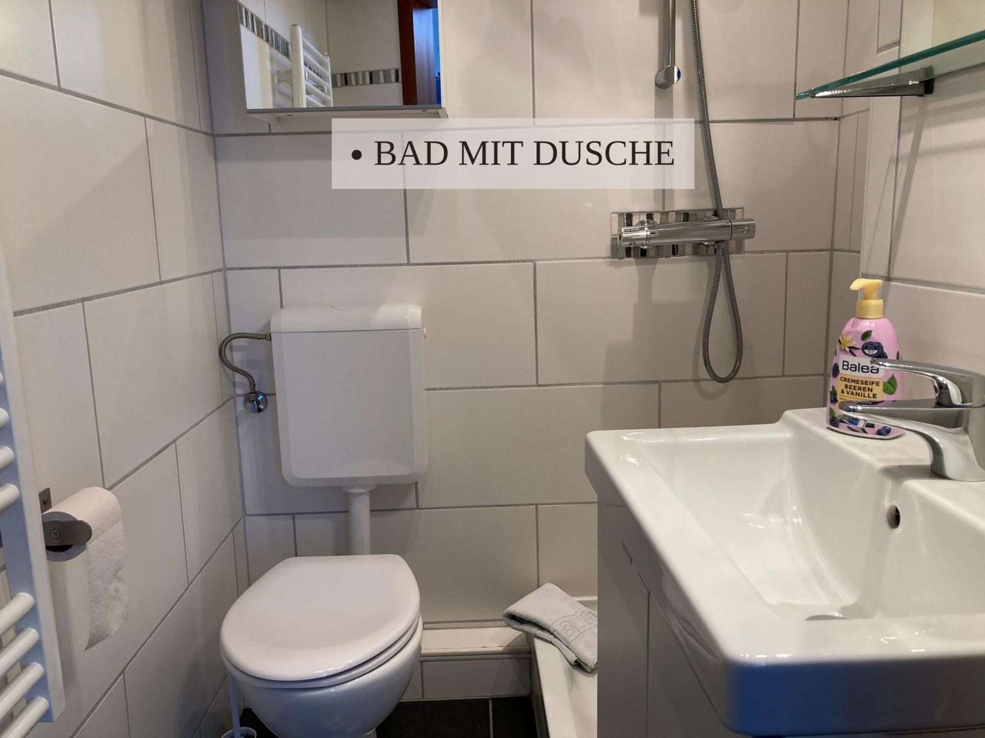 Haus Krabbe Apartments, Zentral Gelegen Im Idyllischen Nordseeort Zwischen Bremerhaven Und Cuxhaven, Hunde Kostenfrei Willkommen, Hauseigene Kostenfreie Parkplaetze Wremen Kültér fotó